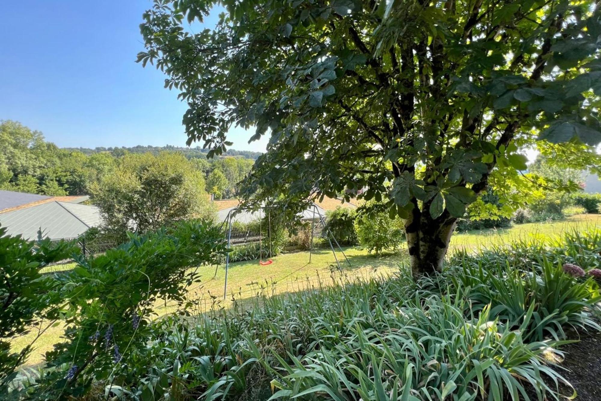 Villa La Baronnie - 11 Pers - Proche Brive -Jardin Ussac Bagian luar foto