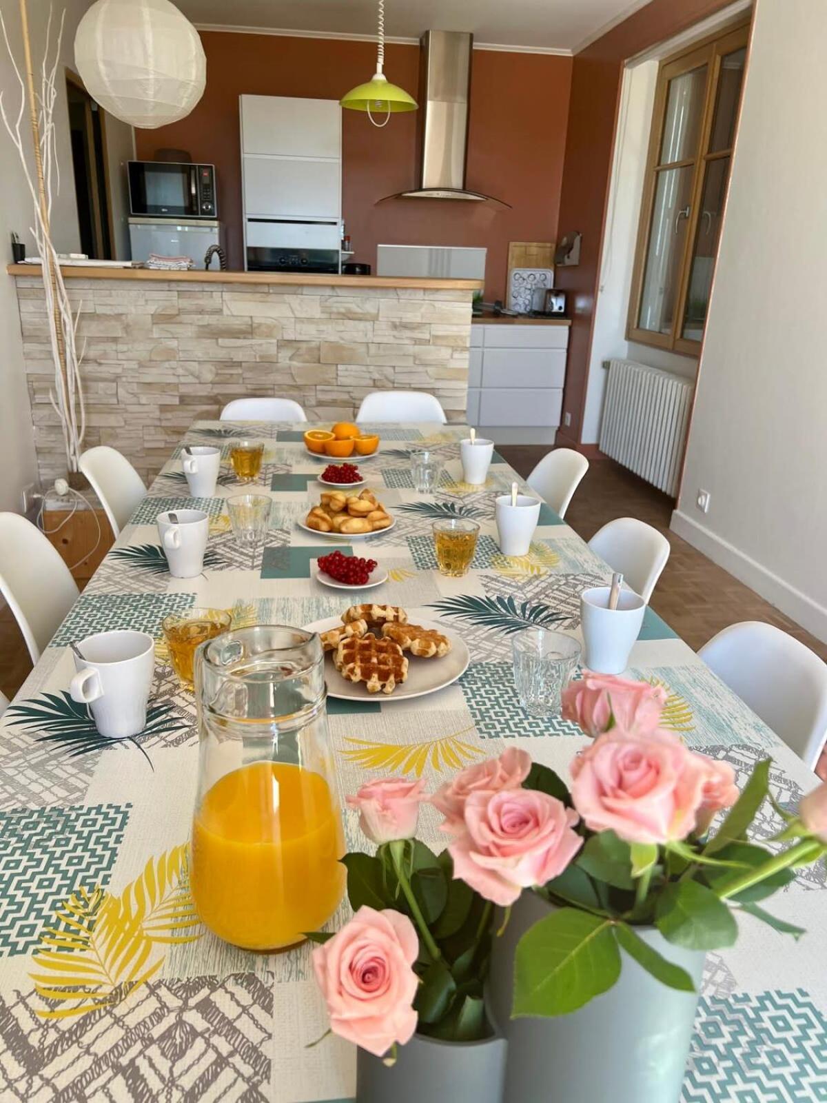 Villa La Baronnie - 11 Pers - Proche Brive -Jardin Ussac Bagian luar foto