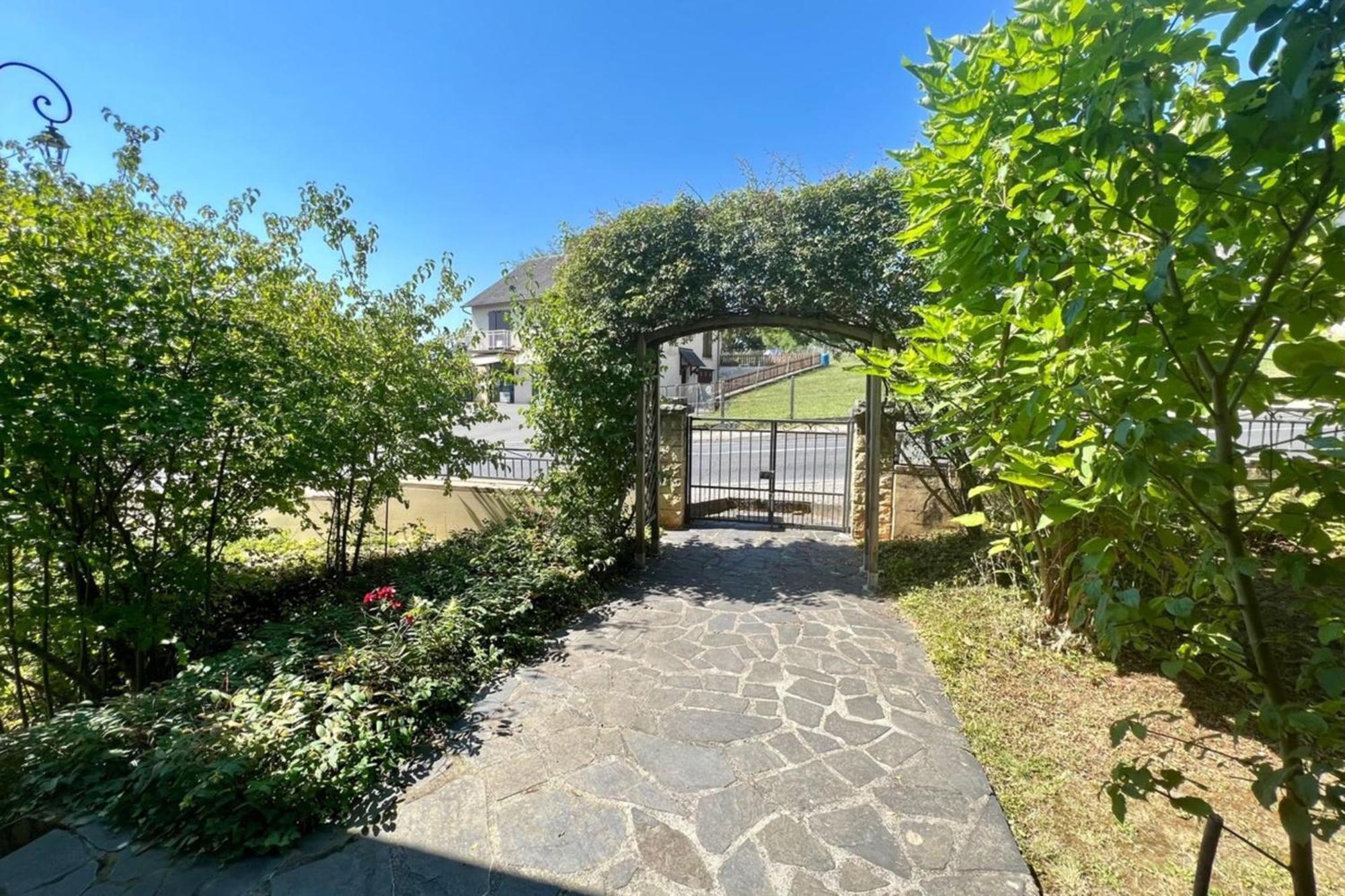 Villa La Baronnie - 11 Pers - Proche Brive -Jardin Ussac Bagian luar foto