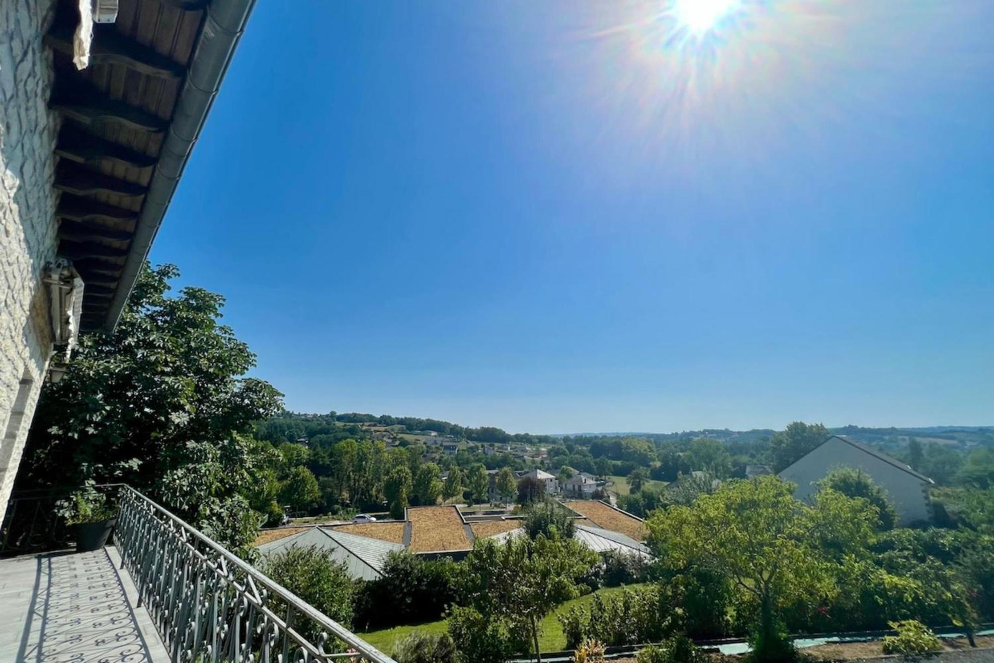 Villa La Baronnie - 11 Pers - Proche Brive -Jardin Ussac Bagian luar foto